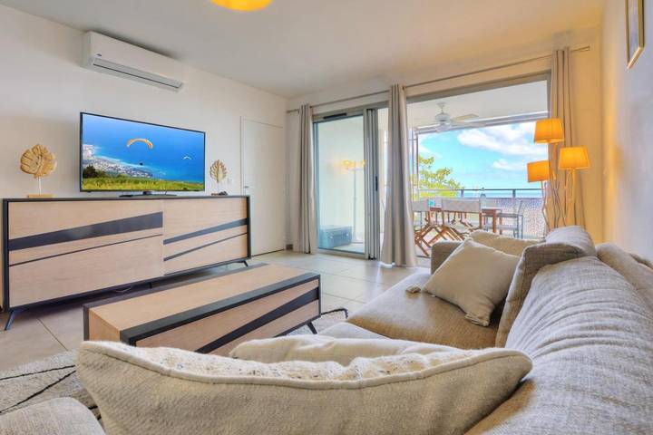 Location de vacances pour 4 personnes, avec balcon dans Plage de Saint-Leu - 2