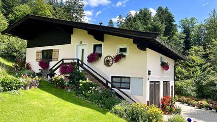 Cottage pour 2 personnes, avec jardin et balcon ainsi que sauna et piscine, animaux acceptés à St. Johann in Tirol