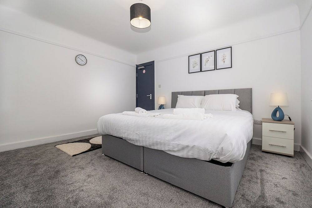 Wallasey & Liverpool Apartment in Merseyside