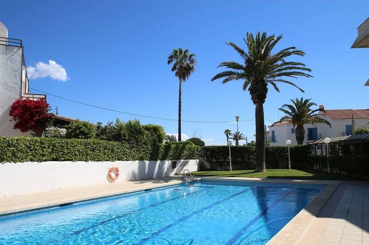 Apartamento para 6 personas, con piscina además de jardín y terraza en Parque de Montroig