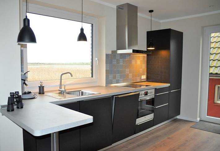 Ferienhaus "Goldblick" für 4 Erwachsene und 2 Kinder mit Kamin, Balkon & Meerblick -ruhige Lage in Westfehmarn, Fehmarn
