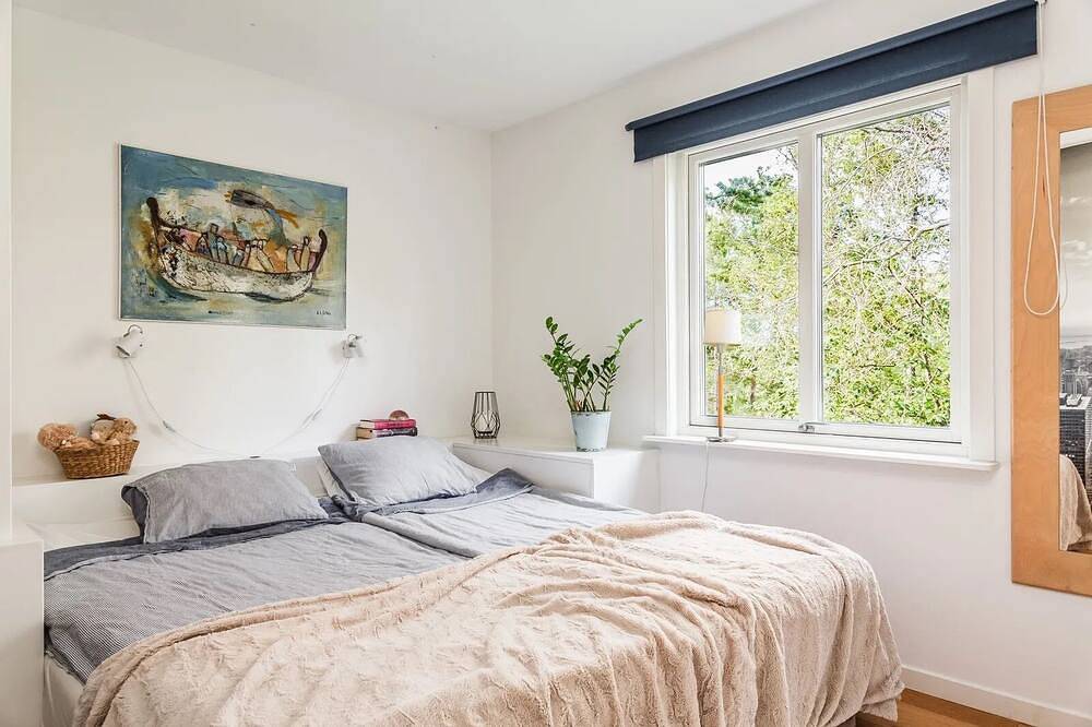 Archipelago Villa With Private Padel court & dock in Mörtnäs, Stockholmer Schärengarten