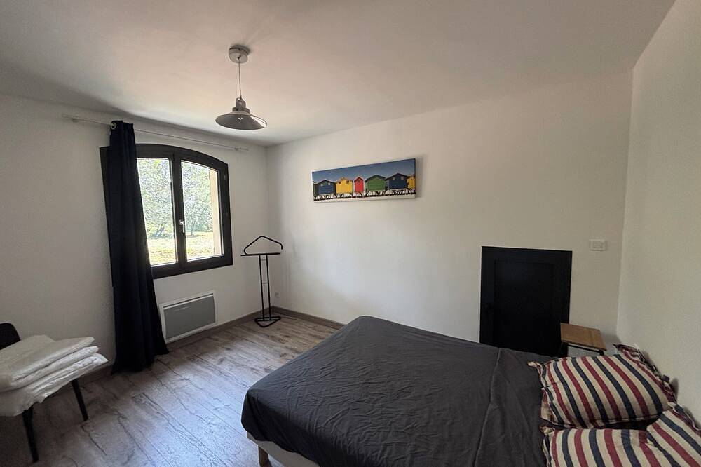 Buccolic villa with swimming pool in a quiet forest setting in Teyran, Region de Montpellier
