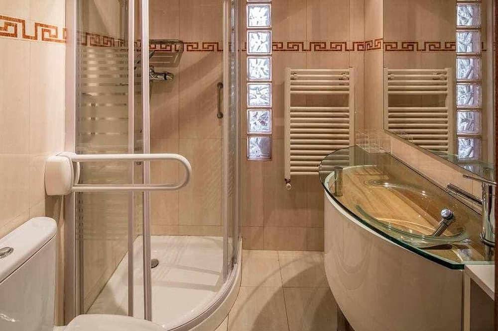 Apartamento entero, Ático con gran terraza en el corazón de Girona in Gerona, Gironés