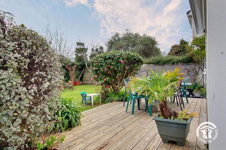 Gîte pour 12 personnes, avec jardin à Ploemeur - 2