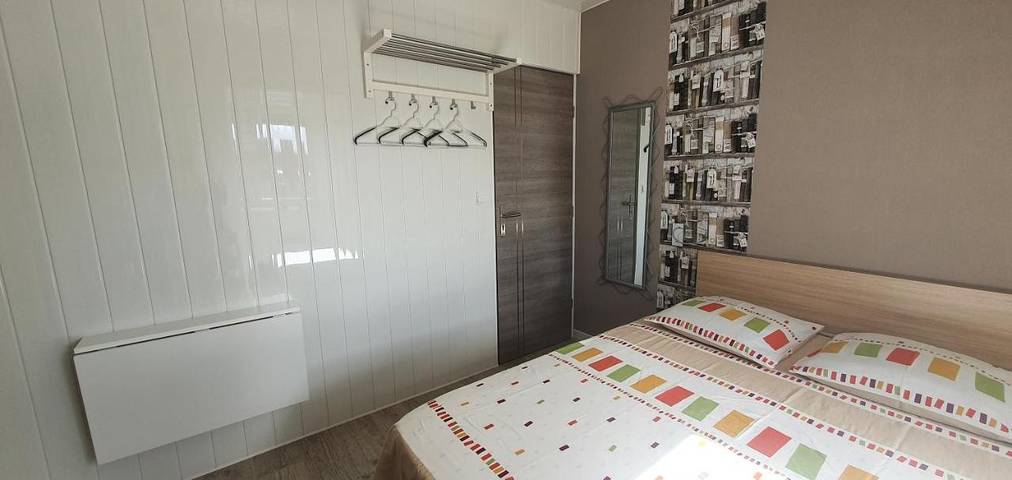 Chambre d’hôte pour 3 personnes, avec Terrasse ainsi que Jardin et Piscine à Saint-Riquier - 4