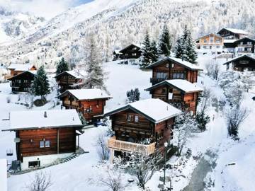 Villa for 6 Guests in Bellwald, Western Alps, Picture 1