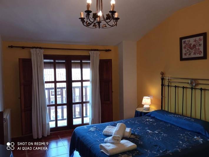 Casa rural para 5 personas, con Balcón y Terraza además de Jardín y Vistas en Molinillo