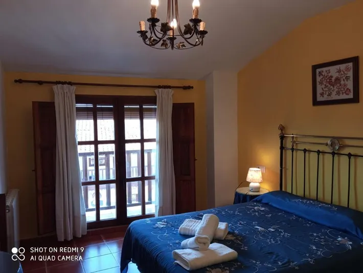 Casa rural para 5 personas, con jardín además de balcón y vistas - 1