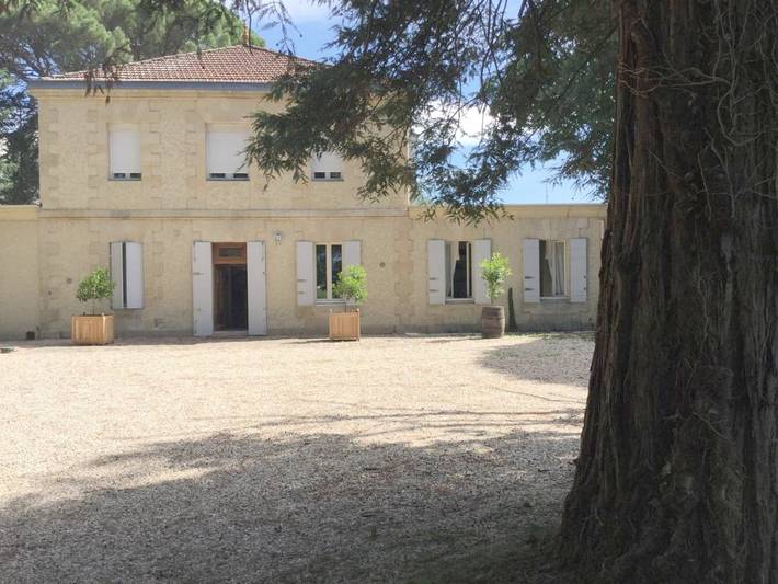 Chambre d’hôte pour 2 personnes, avec Terrasse ainsi que Jardin et Vue à Rions