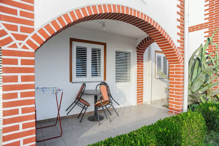 Ferienwohnung für 4 Personen, mit Balkon/Terrasse und Pool