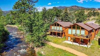 Vacation Home for 8 Guests in Estes Park, Larimer County, Picture 1