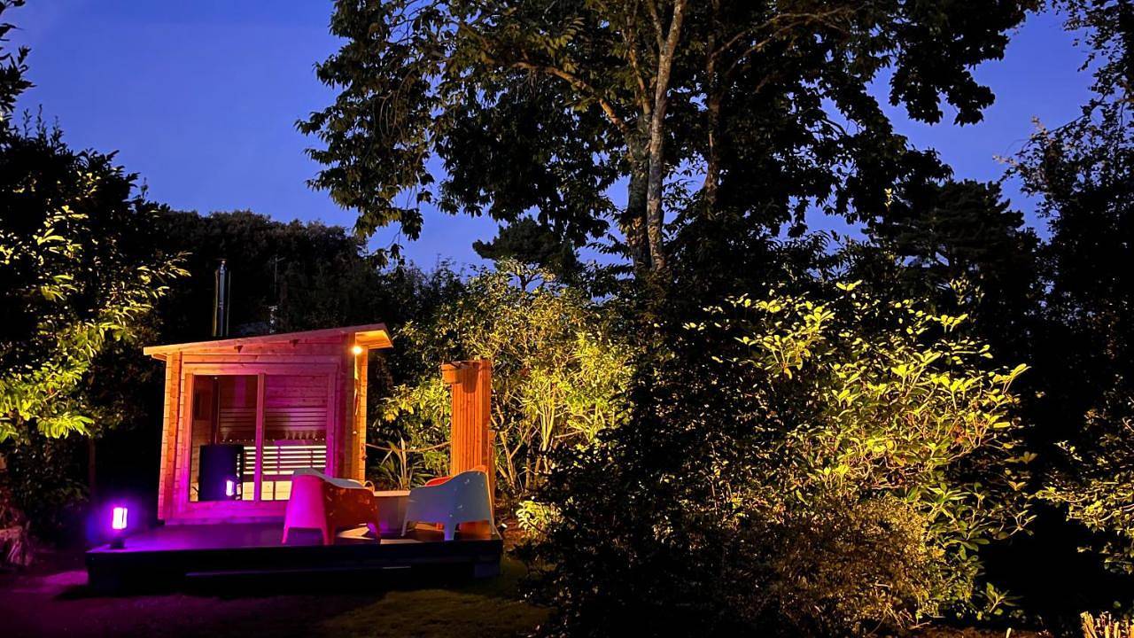 Eden Locquirec l Flow Breathe & Spa l La Chambre d'Hôtes réinventée in Locquirec, Ceinture Dorée