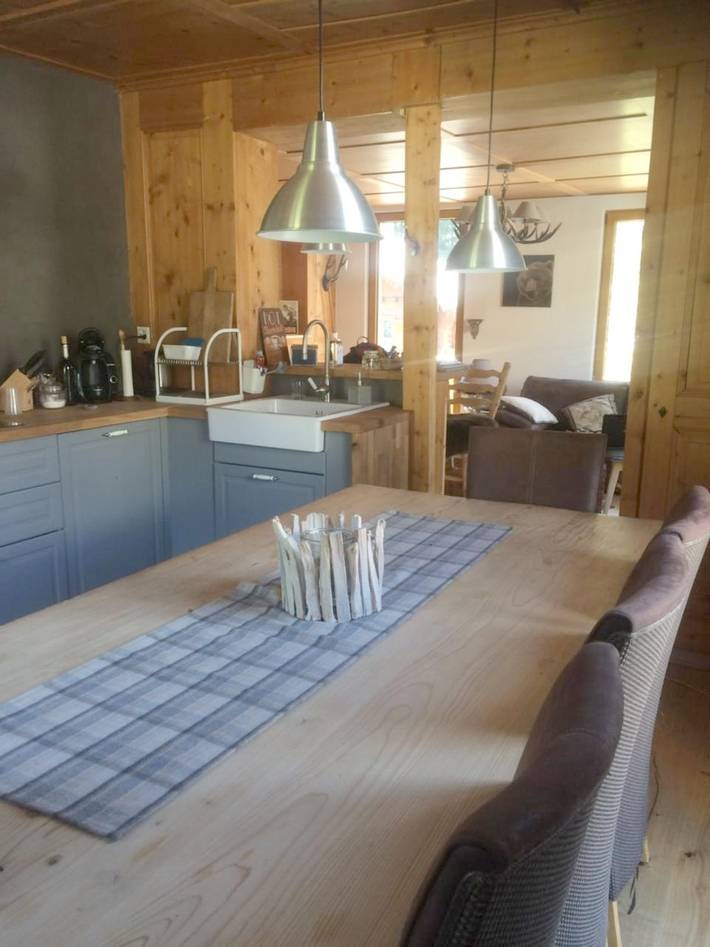 Gîte pour 11 personnes, avec vue et jardin, animaux acceptés dans Morgins