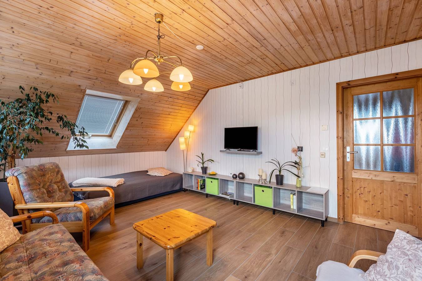 Ganze Wohnung, Ferienwohnung 'Unterm Dreifaltigkeitsberg' mit Balkon und Wi-Fi in Balgheim, Albsteig Etappe 15