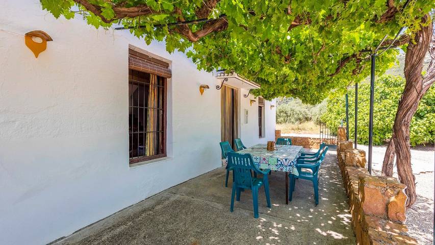 Cortijo El Llano de Priego Priego de Córdoba by Ruralidays in Las Lagunillas, Priego de Córdoba