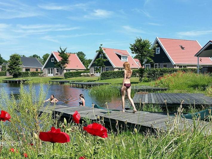 Hotel für 28 Personen, mit Terrasse und Seeblick sowie Garten am Ijsselmeer - 2