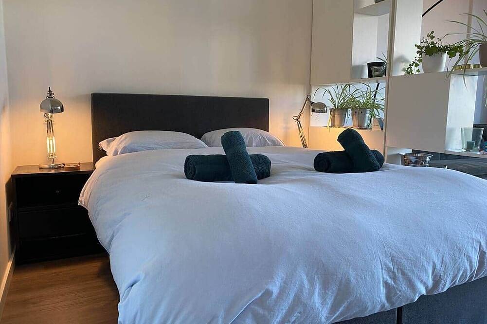 Geheel appartement, Fantastic Studio with free private car parking in 's-Hertogenbosch, Noord-Brabant