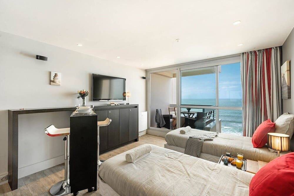 Appartement entier, Biarritz - Résidence Victoria surf - Face océan in Biarritz, Région de Bayonne