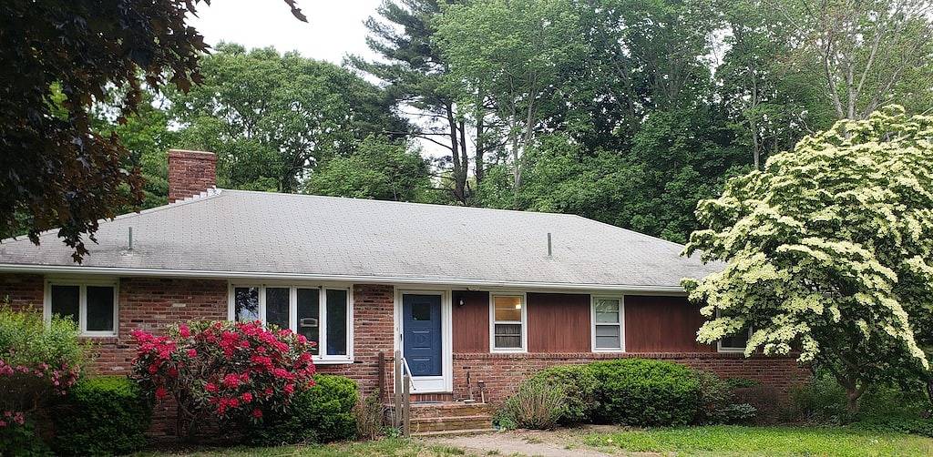 Scituate, Ma: Experience Coastal Charm in a 3-Bedroom Family-Friendly Home.\n\n in Scituate, Massachusetts