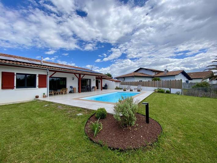 Maison de vacances pour 4 personnes, avec piscine et jardin