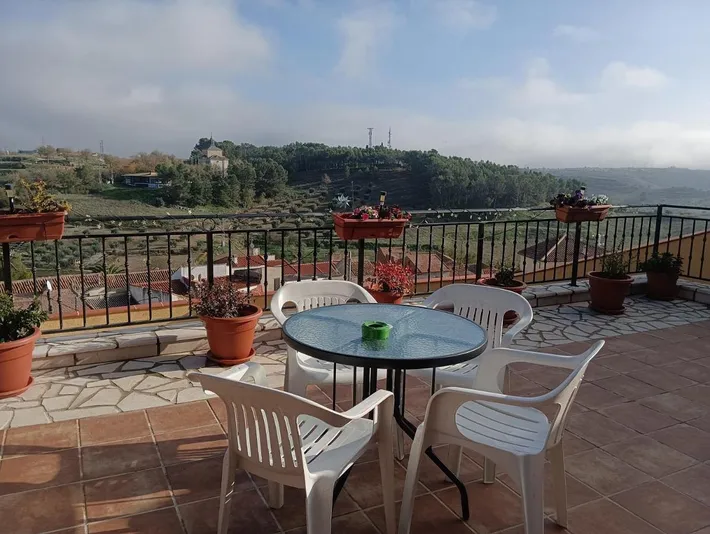 Apartamento de vacaciones para 4 personas, con piscina además de balcón y vistas - 1