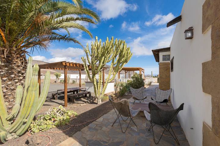 Casa rural para 8 personas, con piscina además de jardín y terraza en Puerto del Rosario - 3