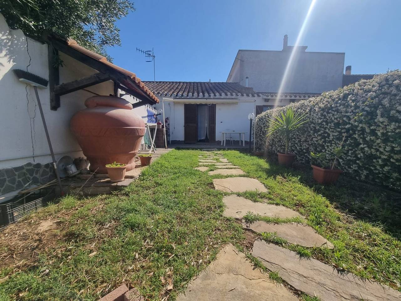 Casa Lara: Casa Vacanze con Giardino Privato e Wi-Fi in Cannigonis, Masainas