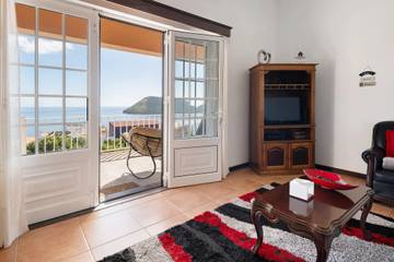 Apartamento De Férias para 5 Pessoas em Terceira, Foto 3