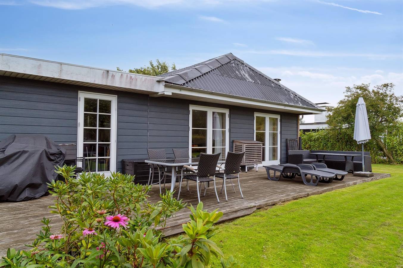 Nice home in Bogense w/ 4 Bedrooms in Skåstrup Strand, Kleiner Belt