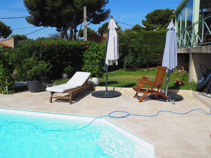 Villa pour 8 personnes, avec vue ainsi que jardin et piscine, animaux acceptés à Marseille - 3