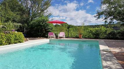 Cottage pour 7 personnes, avec piscine ainsi que jardin et terrasse, animaux acceptés à Saint-Brès