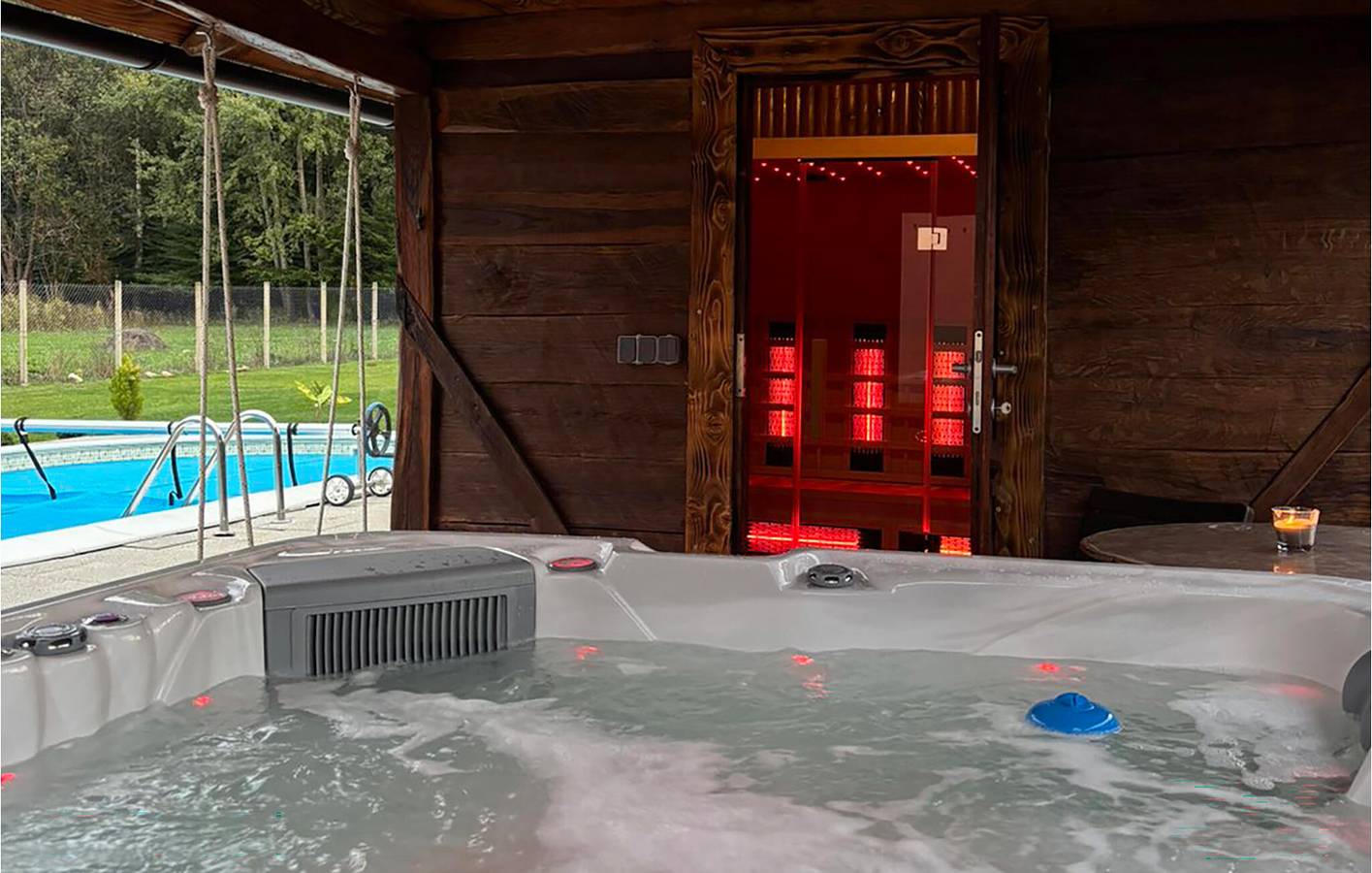 Geräumige 2-Zimmer-Wohnung mit Pool, WLAN und Terrasse in Virovitica-Podravina