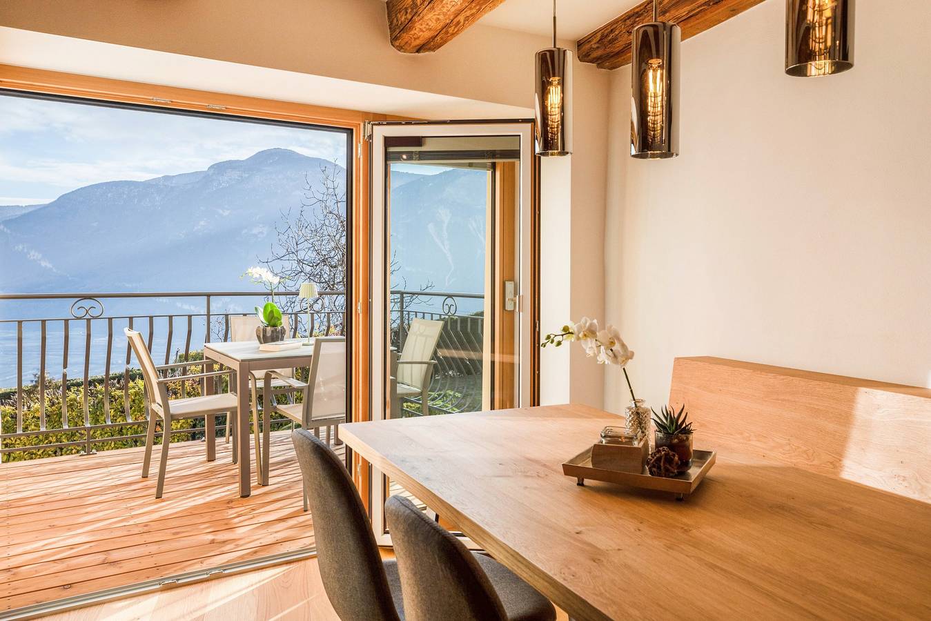 Ganze Wohnung, Brantenhof Design-Ferienwohnung "Pomum“ mit Gemeinschaftsgarten mit Sauna, Balkon und Wlan in Penon, Kurtatsch an der Weinstraße