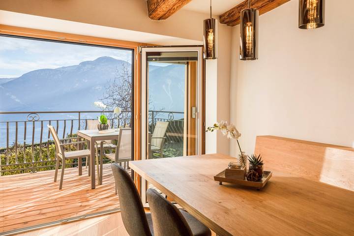 Apartamento inteiro, Brantenhof: Apartamento de Design 'Pomum' com jardim partilhado, sauna, varanda e Wi-Fi in Penone, Cortaccia sulla Strada del Vino
