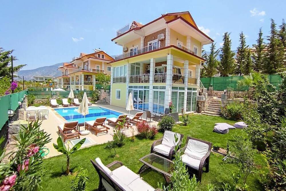Alpine Villa Hisarönü Ölüdeniz Ovacık Fethiye 6+2, 12 people with Private Pool in Fethiye, Türkische Ägäis