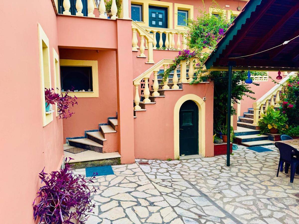 Makris Apartments in Roda, Korfu