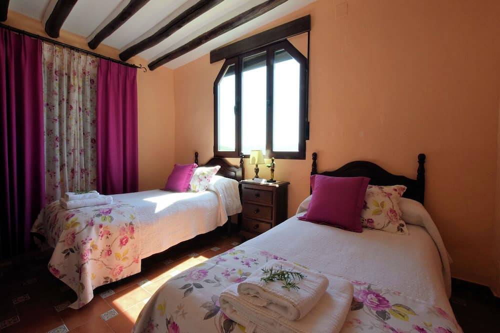 Casa Rural en Zagrilla Alta con Piscina in Zagrilla, Priego de Córdoba