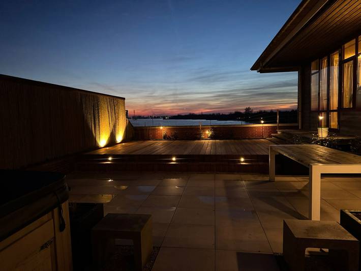 Vakantiehuis voor 6 personen, with Balkon and Balkon/Terras as well as Whirlpool in Biddinghuizen