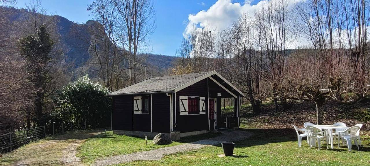 Les Chalets de Montorgueil in Saurat, Parc naturel régional des Pyrénées ariégeoises