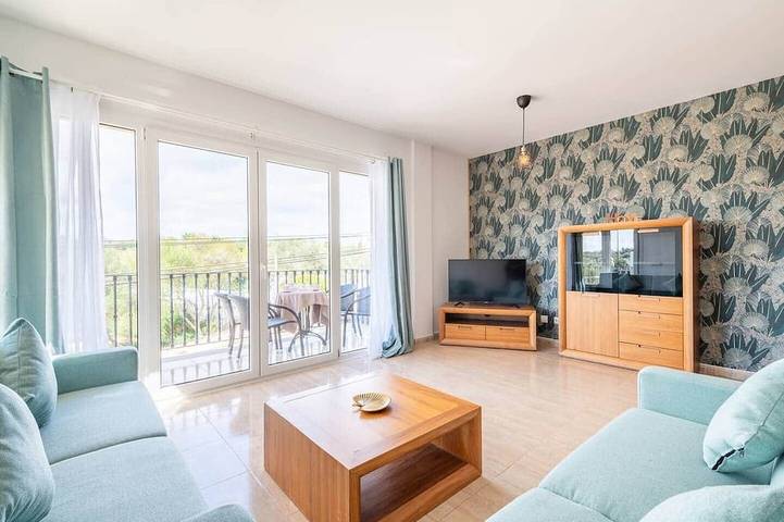 Apartment for 6 people, with balcony in Cala Ferrera