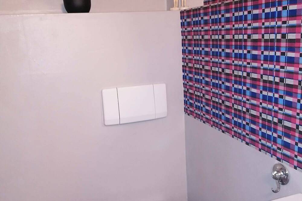 Ganze Wohnung, Morderne Ferienwohnung Hohenzieritz in Hohenzieritz, Mecklenburg-Strelitz