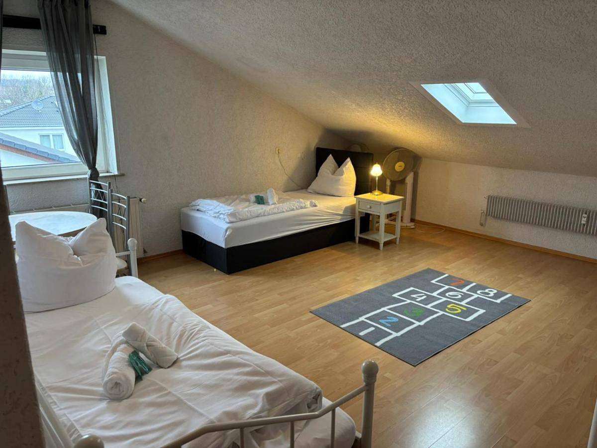 Ganze Wohnung, Apartmenthaus - Mackenbach in Mackenbach (Kaiserslautern), Saar-Nahe-Bergland