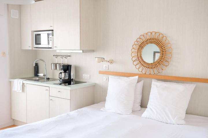 Club vacances pour 2 personnes, avec piscine et jardin ainsi que sauna et jacuzzi dans le Morbihan - 3