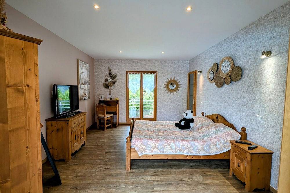Spacious room with pool, spa, and hammam in Anould, Saint-Dié-des-Vosges