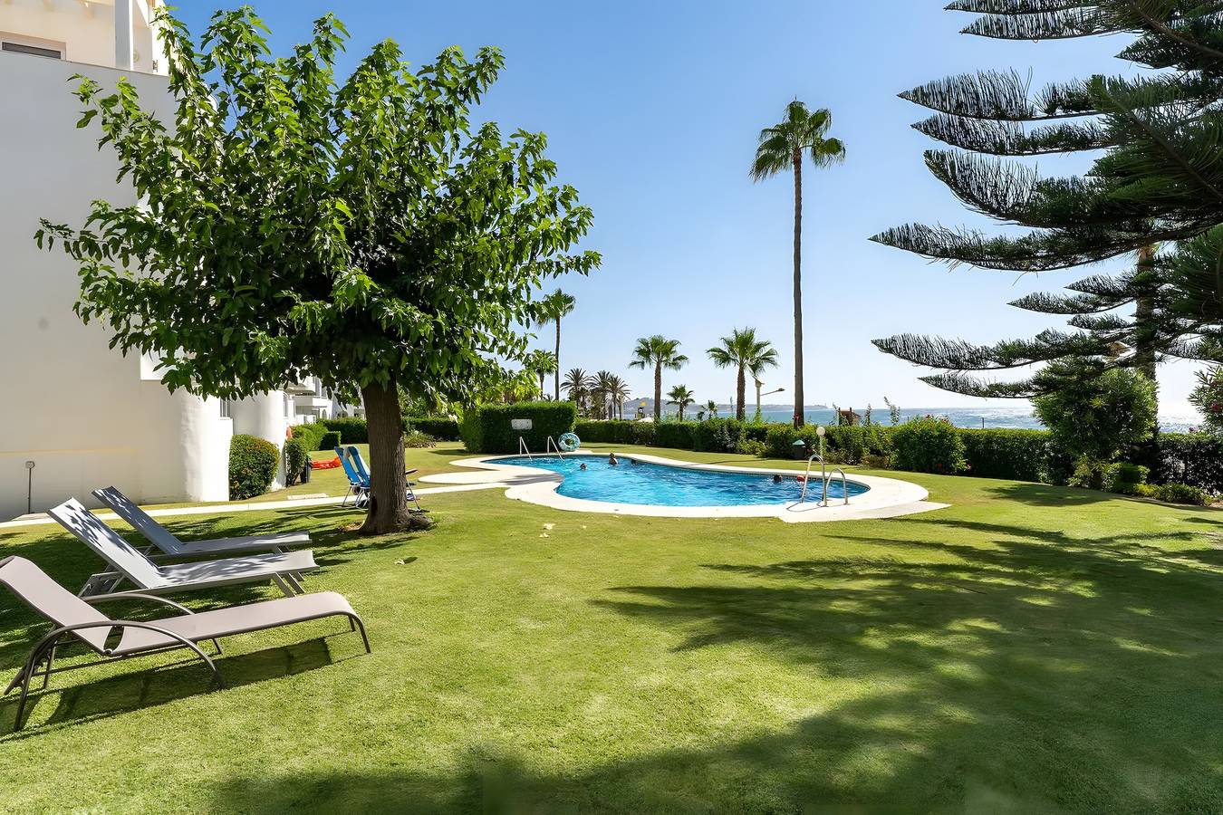 Entire apartment, Apartment "240 Front Line Beach La Cala" with Wi-Fi in La Cala de Mijas, Mijas