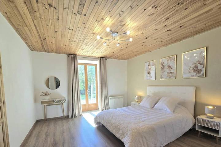 Gîte pour 4 personnes, avec jardin