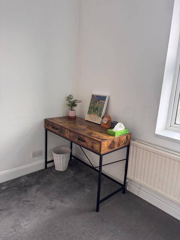 Kamer voor 3 personen in Merton, Londen