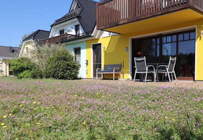 Ferienwohnung für 4 Personen, mit Terrasse und Garten sowie Ausblick in Prerow