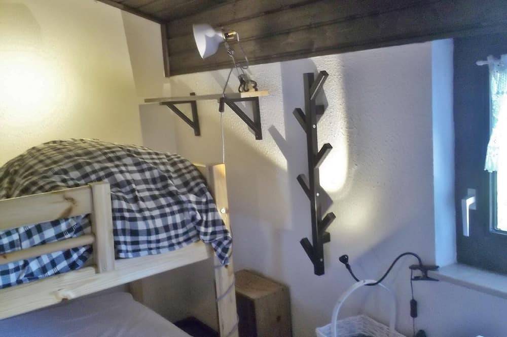 Ferienhaus am Waldrand mit Panoramablick in Lissendorf, Vulkaneifel